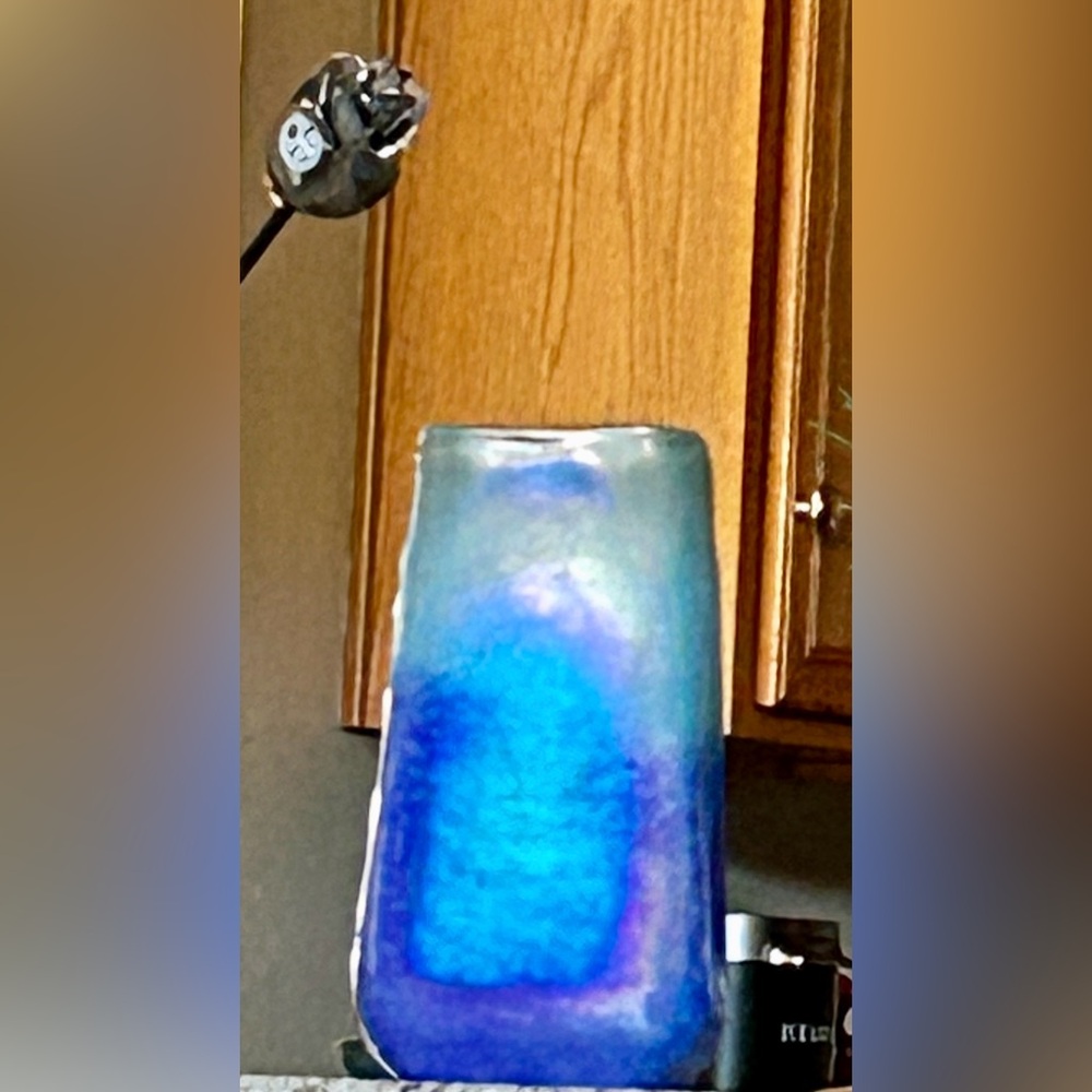 Gorgeous Hand Blown Art Glass Vase
OMBRÉ Blue Iridescent 
9” Tall x 5’5” Wide - Picture 4 of 7